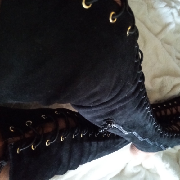 Breckelles Black Lace Up Boots - Picture 1 of 9